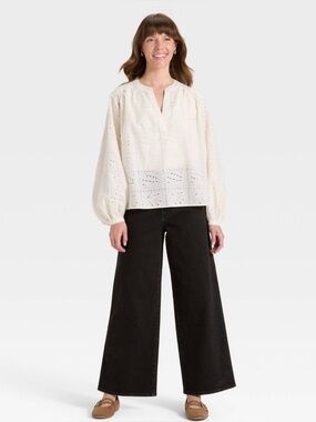 Universal Thread High-Rise Sailor Wide Leg Ankle Jeans in black wash 10